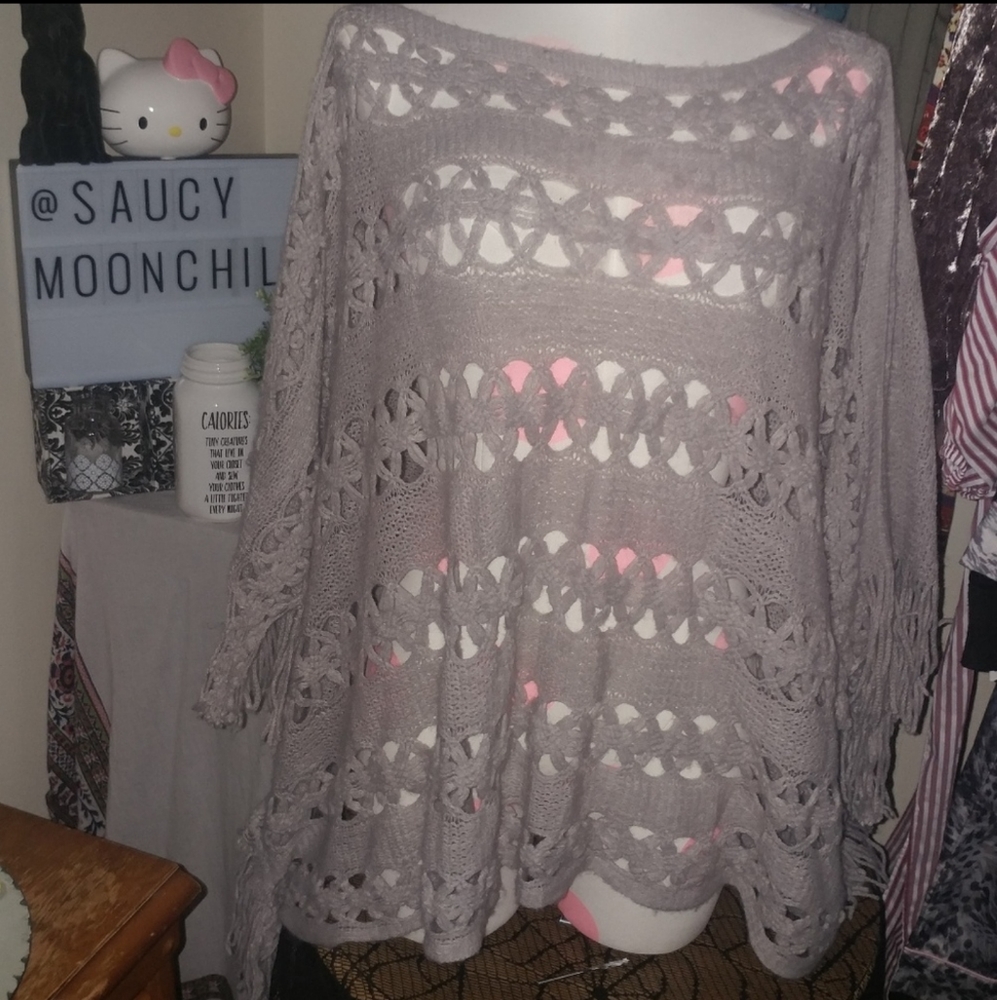 2chic ▪ gray acrylic boho knit shawl poncho winter